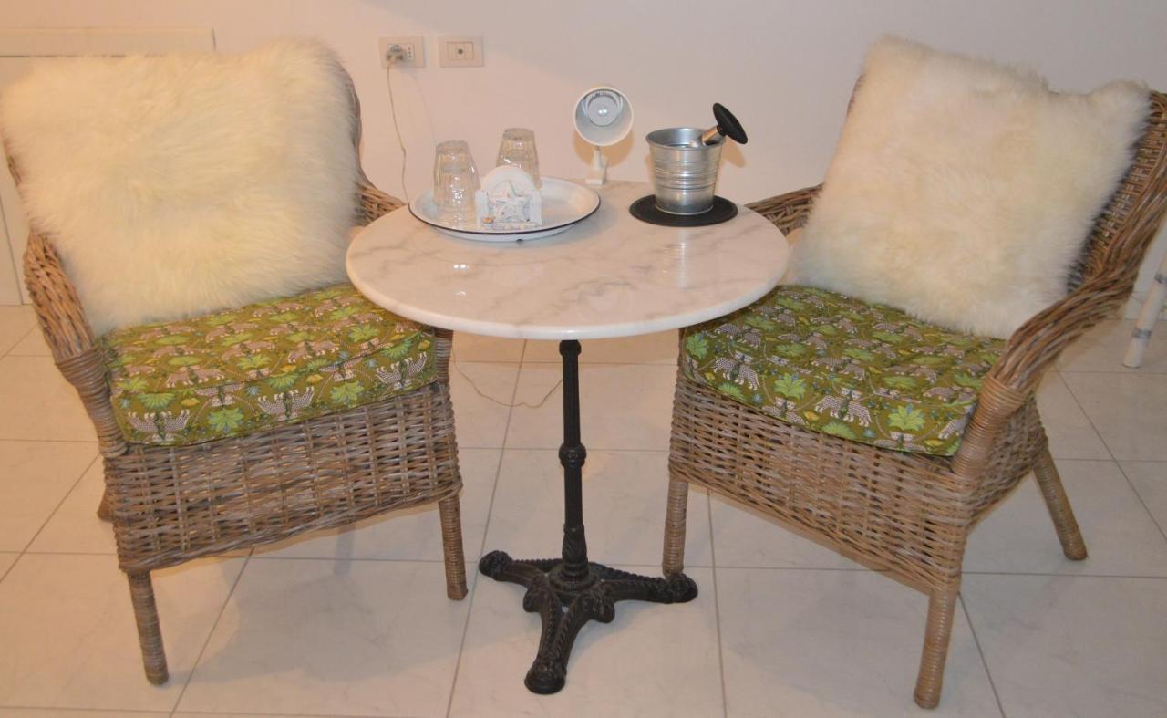 Bed & Breakfast Villa Lavanda Noci Ngoại thất bức ảnh